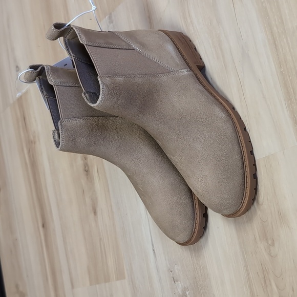 Steve Madden Lorali Women's Chelsea Boot - Picture 2 of 10